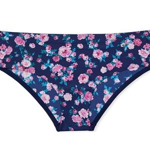 Love cloud hip higher panty smooth.